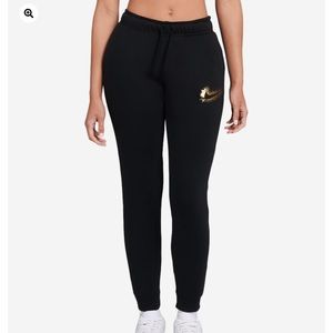 NWT Nike Fleece Joggers
